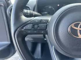 Toyota Yaris (2025) thumbnail 17