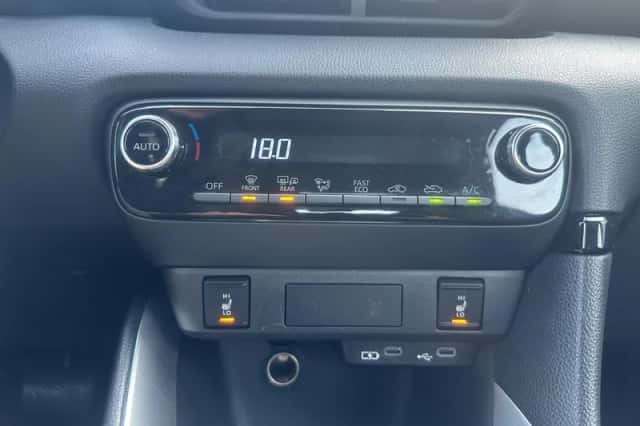 Toyota Yaris (2025) thumbnail 27