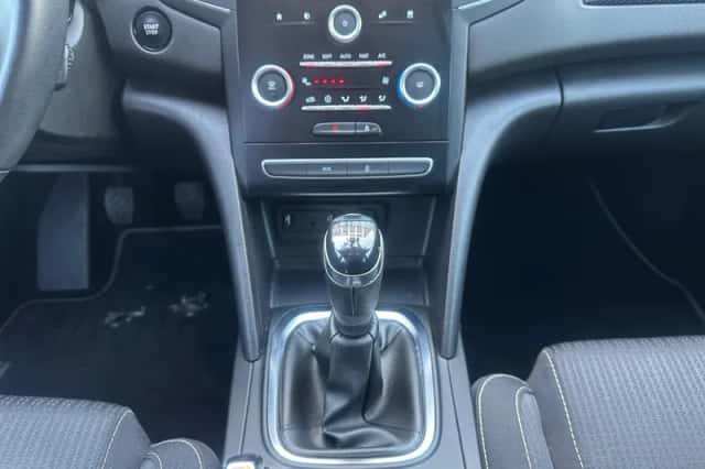 Renault Mégane (2018) thumbnail 25
