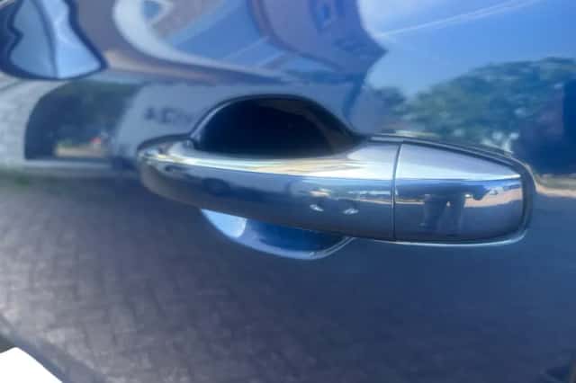 Renault Mégane (2018) thumbnail 10