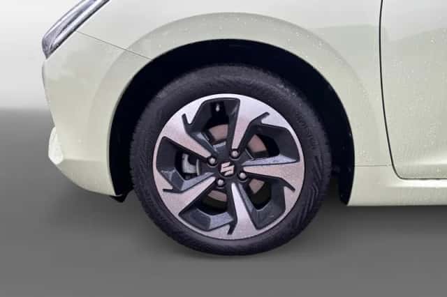 Suzuki Swift (2025) thumbnail 13
