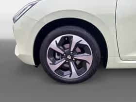 Suzuki Swift (2025) thumbnail 13