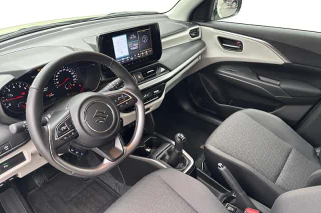 Suzuki Swift (2025) thumbnail 14