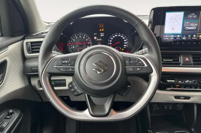 Suzuki Swift (2025) thumbnail 15