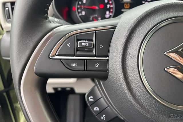 Suzuki Swift (2025) thumbnail 16