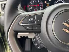 Suzuki Swift (2025) thumbnail 16