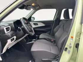 Suzuki Swift (2025) thumbnail 4