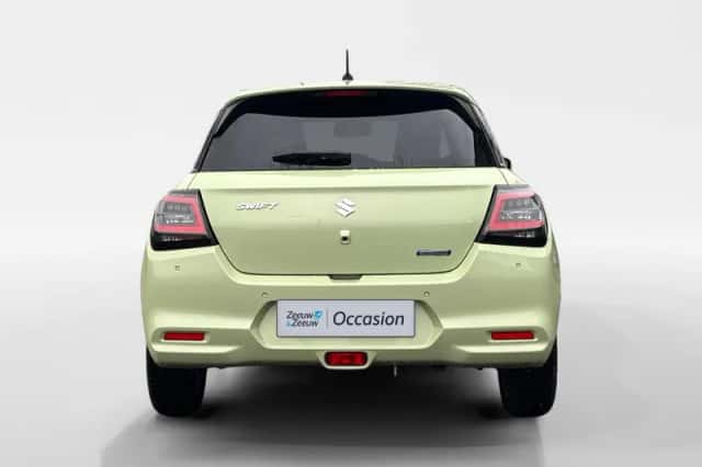 Suzuki Swift (2025) thumbnail 8