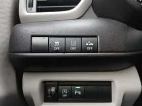 Suzuki Swift (2025) thumbnail 3