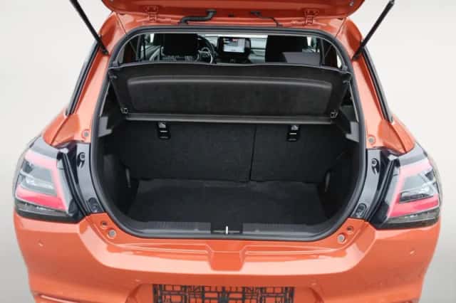 Suzuki Swift (2025) thumbnail 22