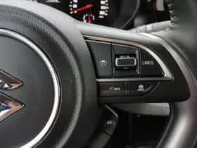 Suzuki Swift (2025) thumbnail 8