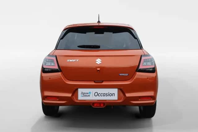 Suzuki Swift (2025) thumbnail 9