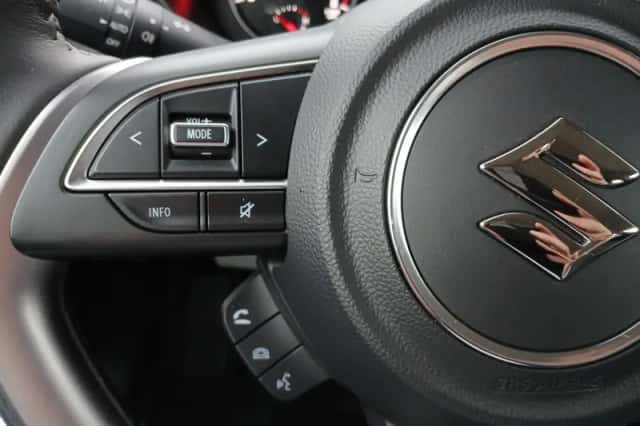 Suzuki Swift (2025) thumbnail 10