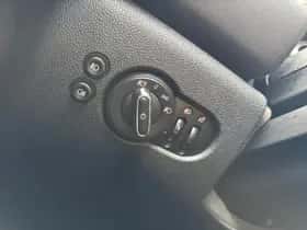 MINI Cooper (2020) thumbnail 23
