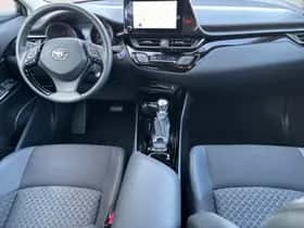 Toyota C-HR (2023) thumbnail 19