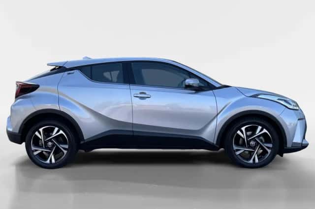 Toyota C-HR (2023) thumbnail 7