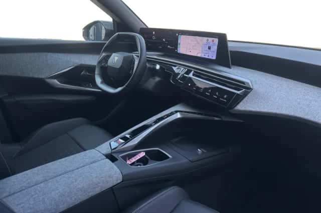 Peugeot 3008 (2024) thumbnail 11