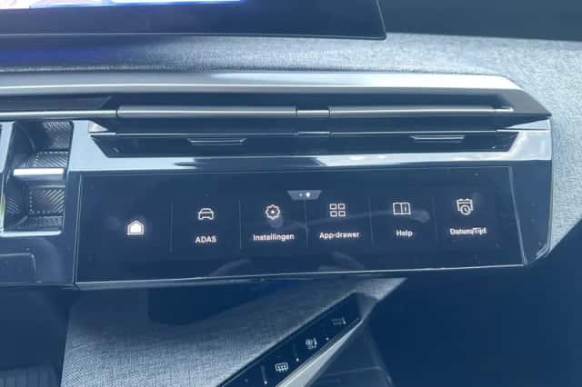 Peugeot 3008 (2024) thumbnail 29