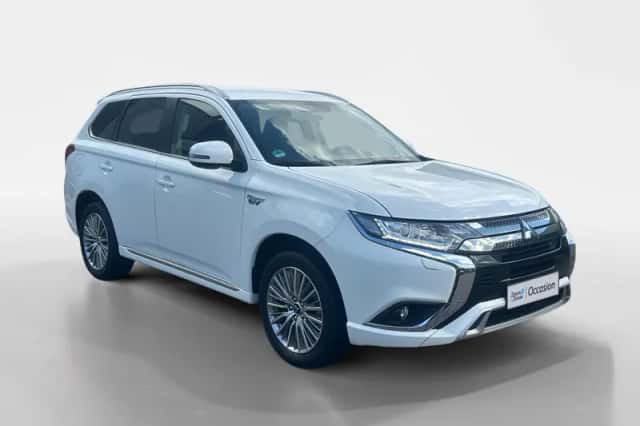 Mitsubishi Outlander (2021) thumbnail 13