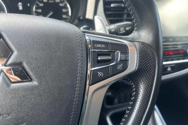 Mitsubishi Outlander (2021) thumbnail 20