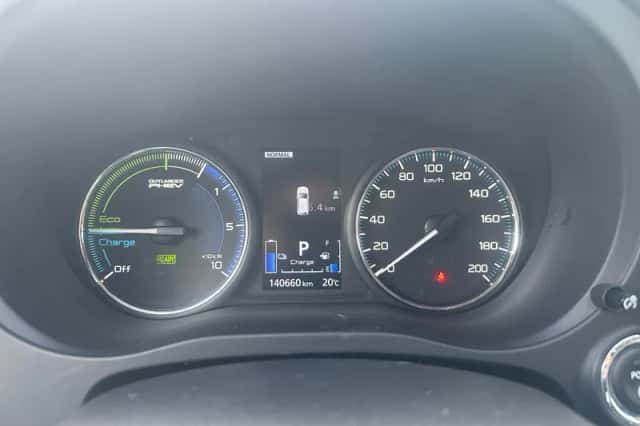 Mitsubishi Outlander (2021) thumbnail 21