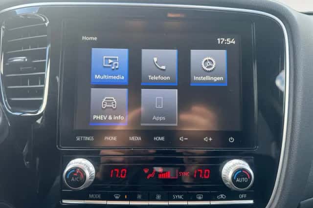 Mitsubishi Outlander (2021) thumbnail 22