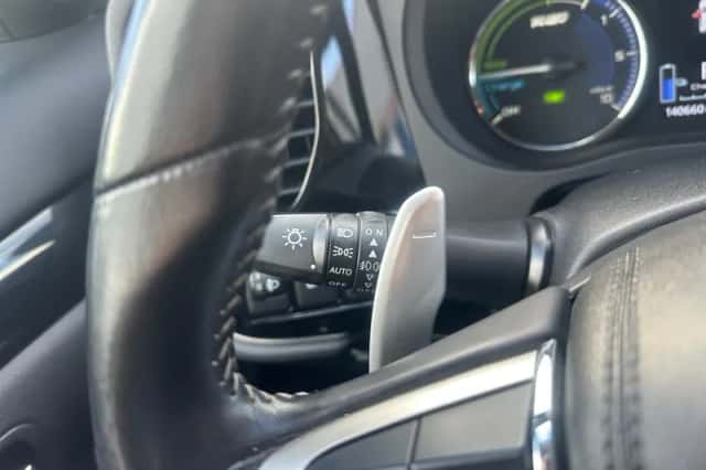 Mitsubishi Outlander (2021) thumbnail 24