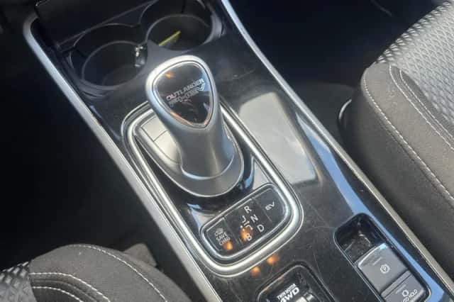 Mitsubishi Outlander (2021) thumbnail 30
