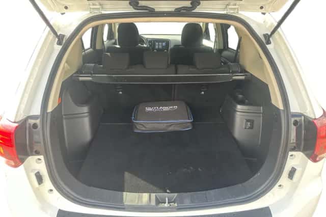 Mitsubishi Outlander (2021) thumbnail 10