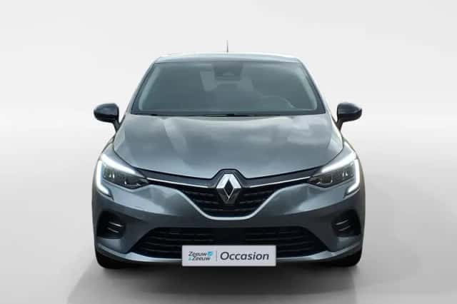 Renault Clio (2023) thumbnail 2
