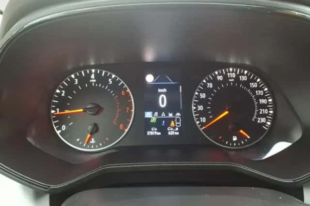 Renault Clio (2023) thumbnail 18
