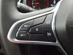 Renault Clio (2023) thumbnail 23