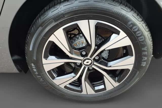 Renault Clio (2023) thumbnail 8
