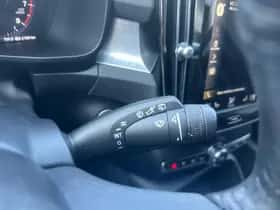 Volvo XC40 (2020) thumbnail 22