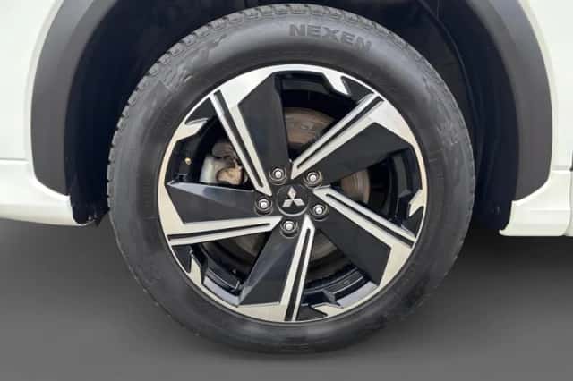 Mitsubishi Eclipse Cross (2023) thumbnail 14