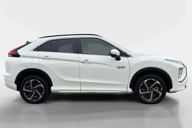 Mitsubishi Eclipse Cross (2023) thumbnail 4