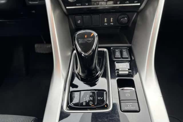 Mitsubishi Eclipse Cross (2023) thumbnail 8