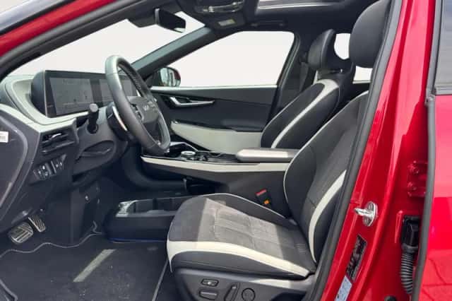 Kia EV6 (2022) thumbnail 15