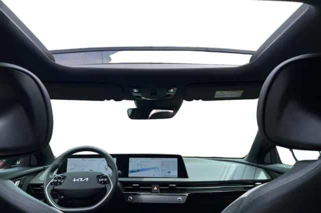 Kia EV6 (2022) thumbnail 18