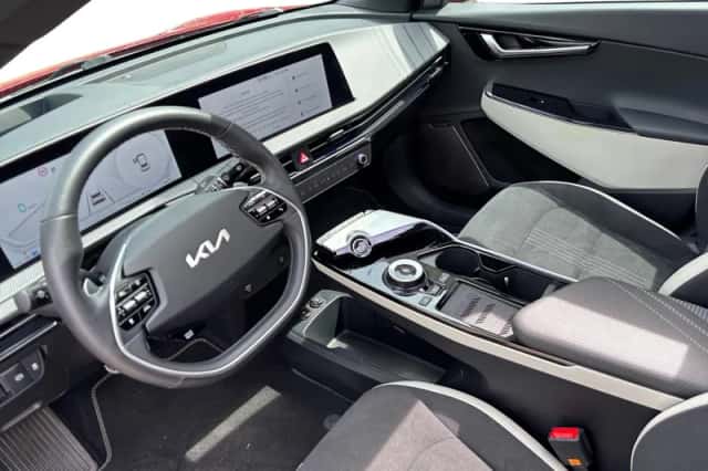 Kia EV6 (2022) thumbnail 19