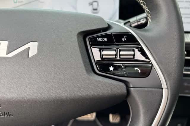 Kia EV6 (2022) thumbnail 22