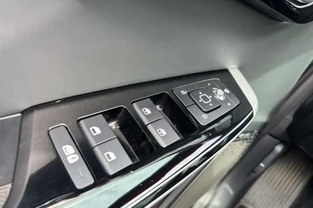 Kia EV6 (2022) thumbnail 28