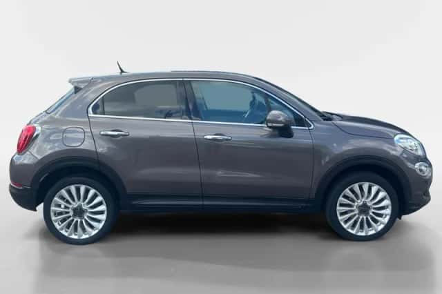 Fiat 500X (2017) thumbnail 2