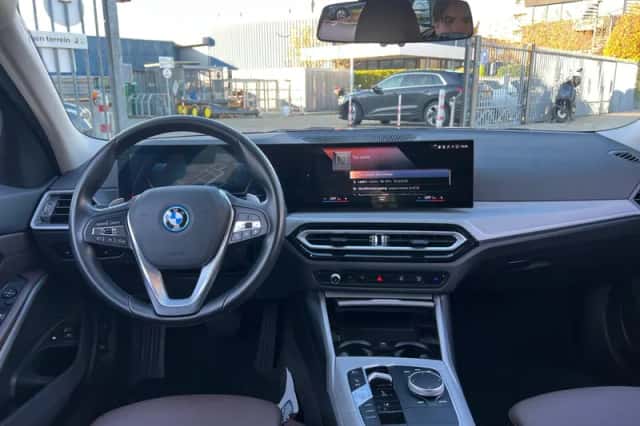 BMW 3-Serie (2023) thumbnail 16