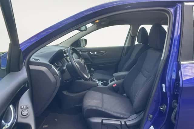 Nissan Qashqai (2015) thumbnail 12