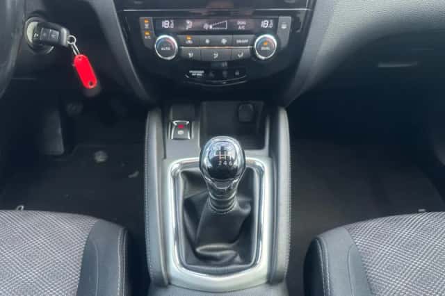 Nissan Qashqai (2015) thumbnail 14