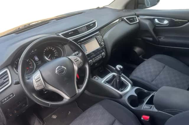 Nissan Qashqai (2015) thumbnail 17