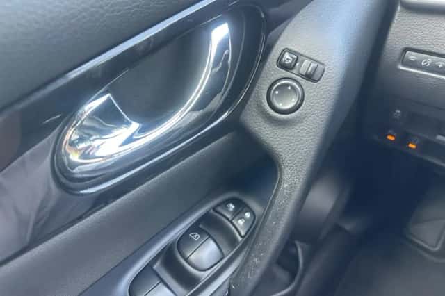 Nissan Qashqai (2015) thumbnail 26