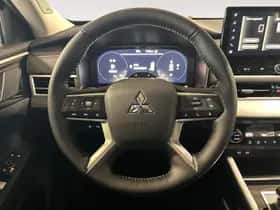Mitsubishi Outlander (2026) thumbnail 12
