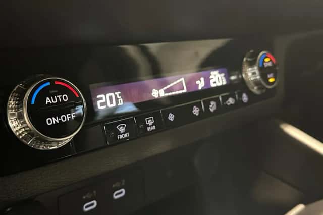 Mitsubishi Outlander (2026) thumbnail 24